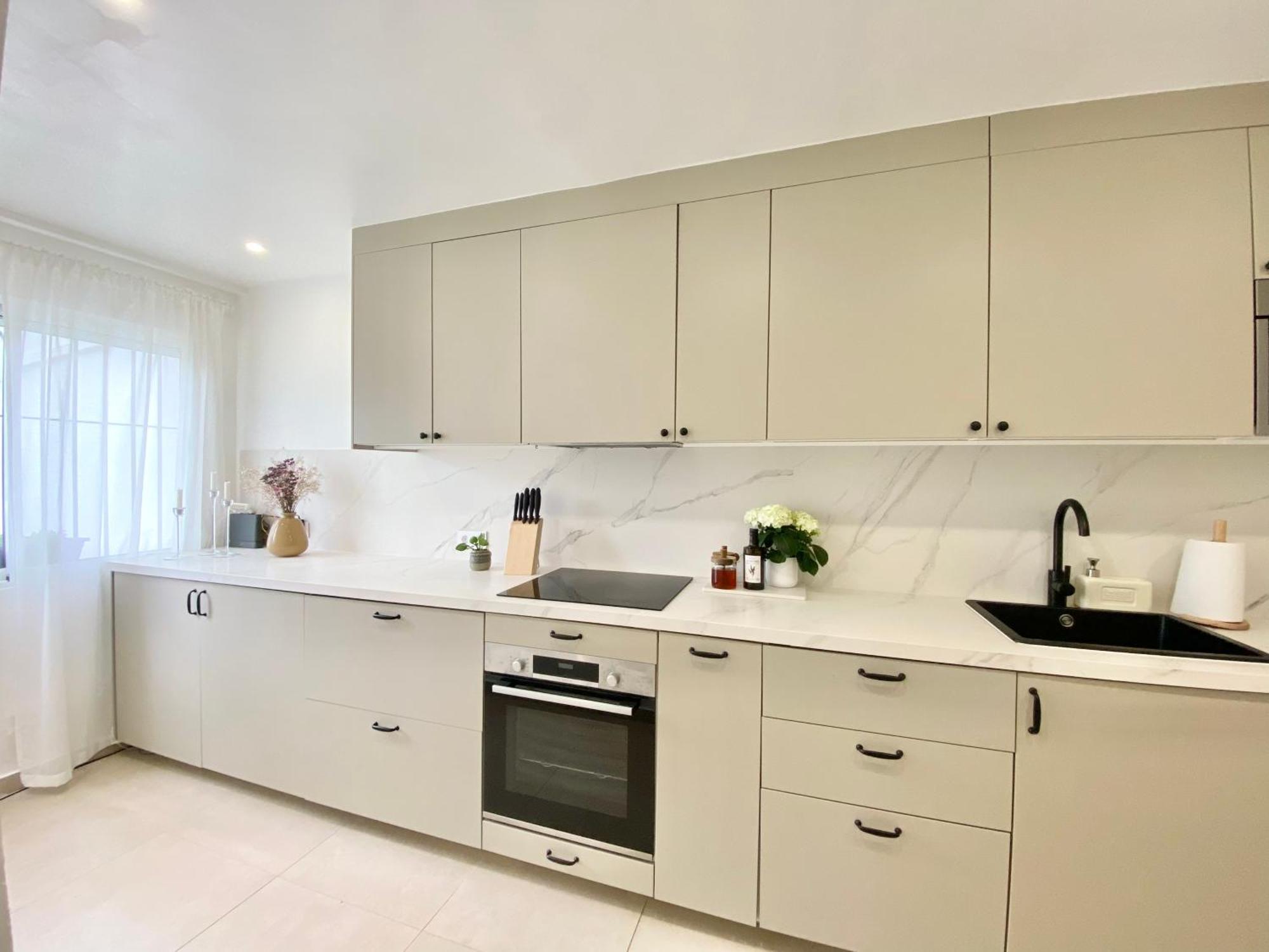Вилла Townhouse W/Sea View & Garden Эстепона Экстерьер фото